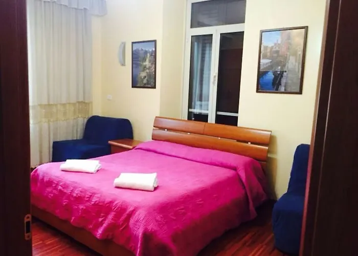 Zhihua Guest house 2*